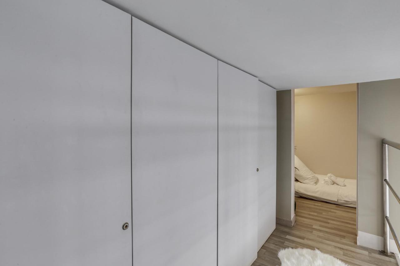 Appartement Spacious, Bright And Beautifully Decorated Flat In Heart Of Marais Short Walk To Picaso Museum Parijs